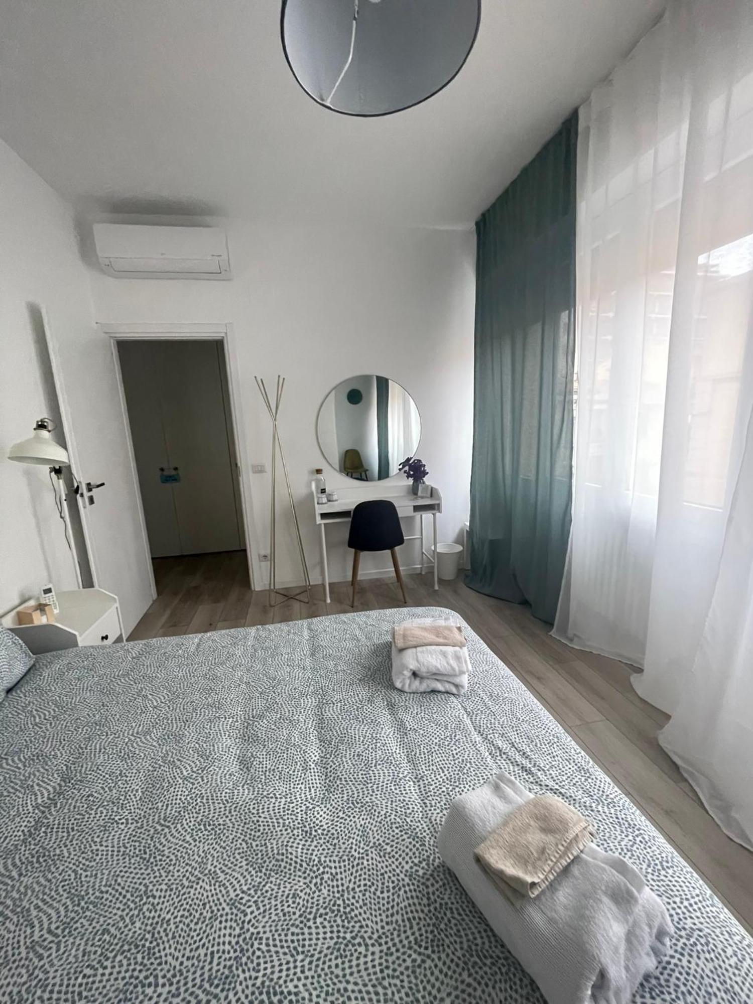 Private Room In Daniela'S House Φλωρεντία Εξωτερικό φωτογραφία